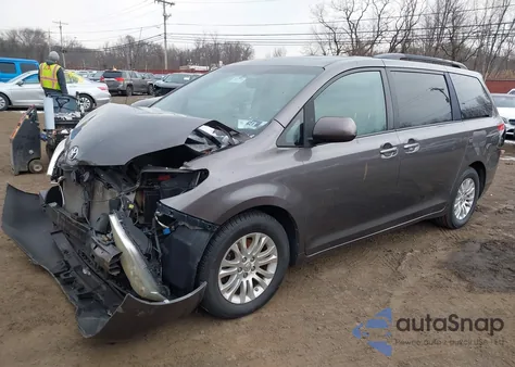 2013 Toyota Sienna Xle V6 8 Passenger из США, поврежденный, VIN 5TDYK3DC2DS375894